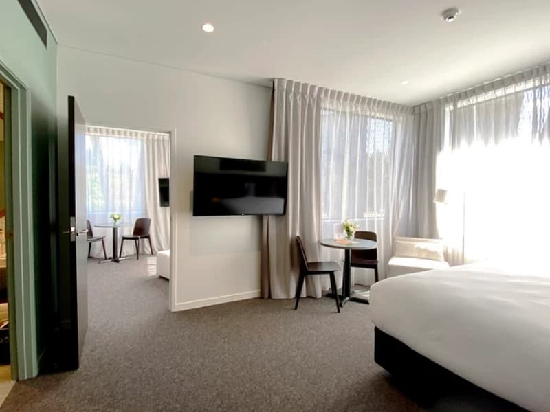 Sudmia queenstown 16