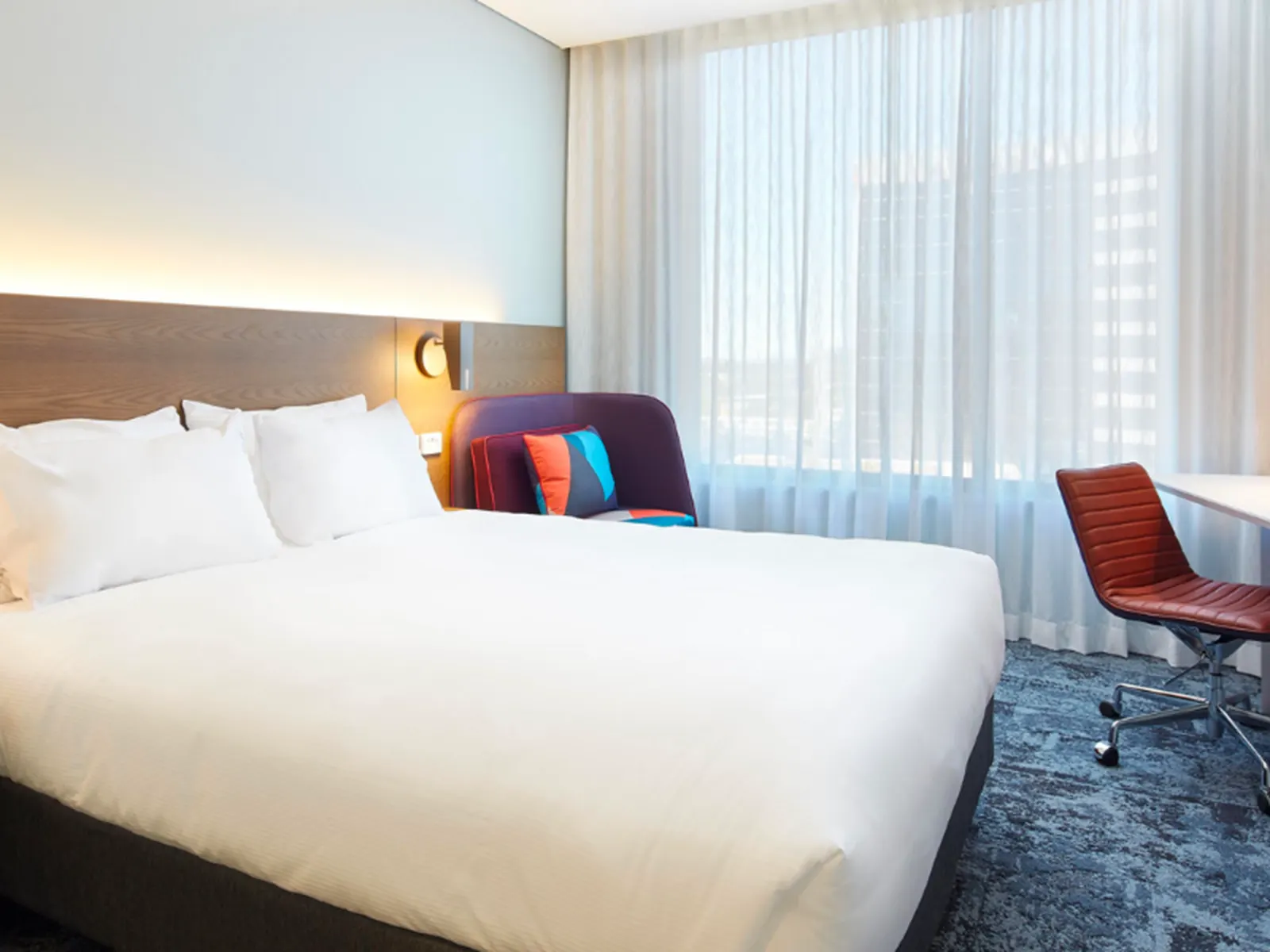 Holiday inn express auckland 11